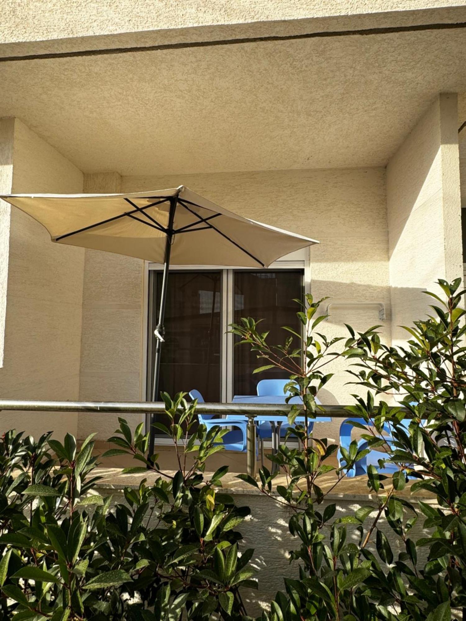 סרנדה Ideal Holiday Apartments מראה חיצוני תמונה