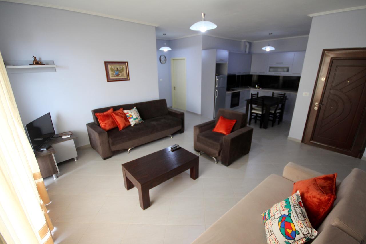 סרנדה Ideal Holiday Apartments מראה חיצוני תמונה