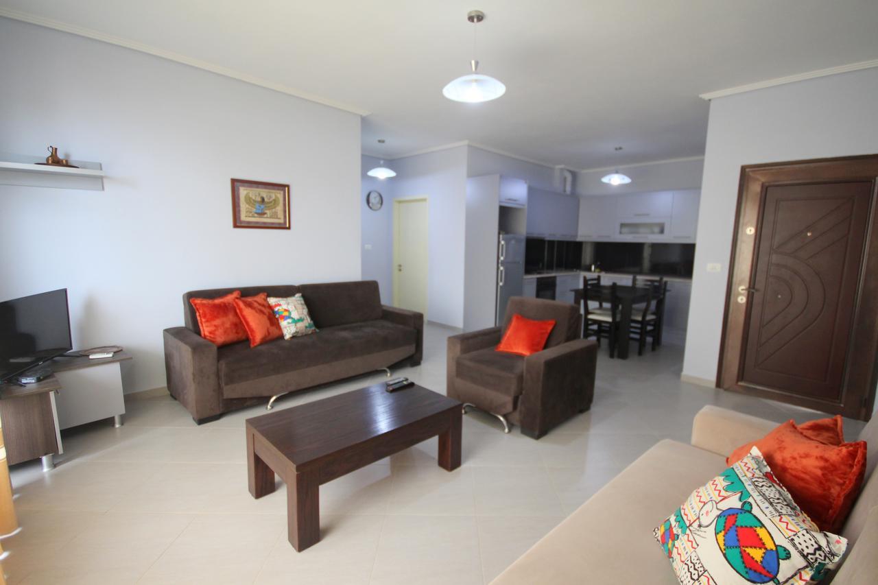 סרנדה Ideal Holiday Apartments מראה חיצוני תמונה