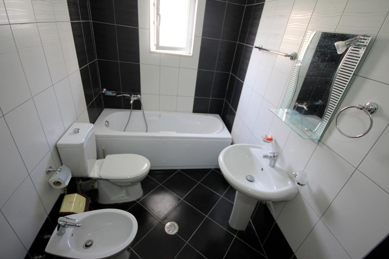 סרנדה Ideal Holiday Apartments מראה חיצוני תמונה