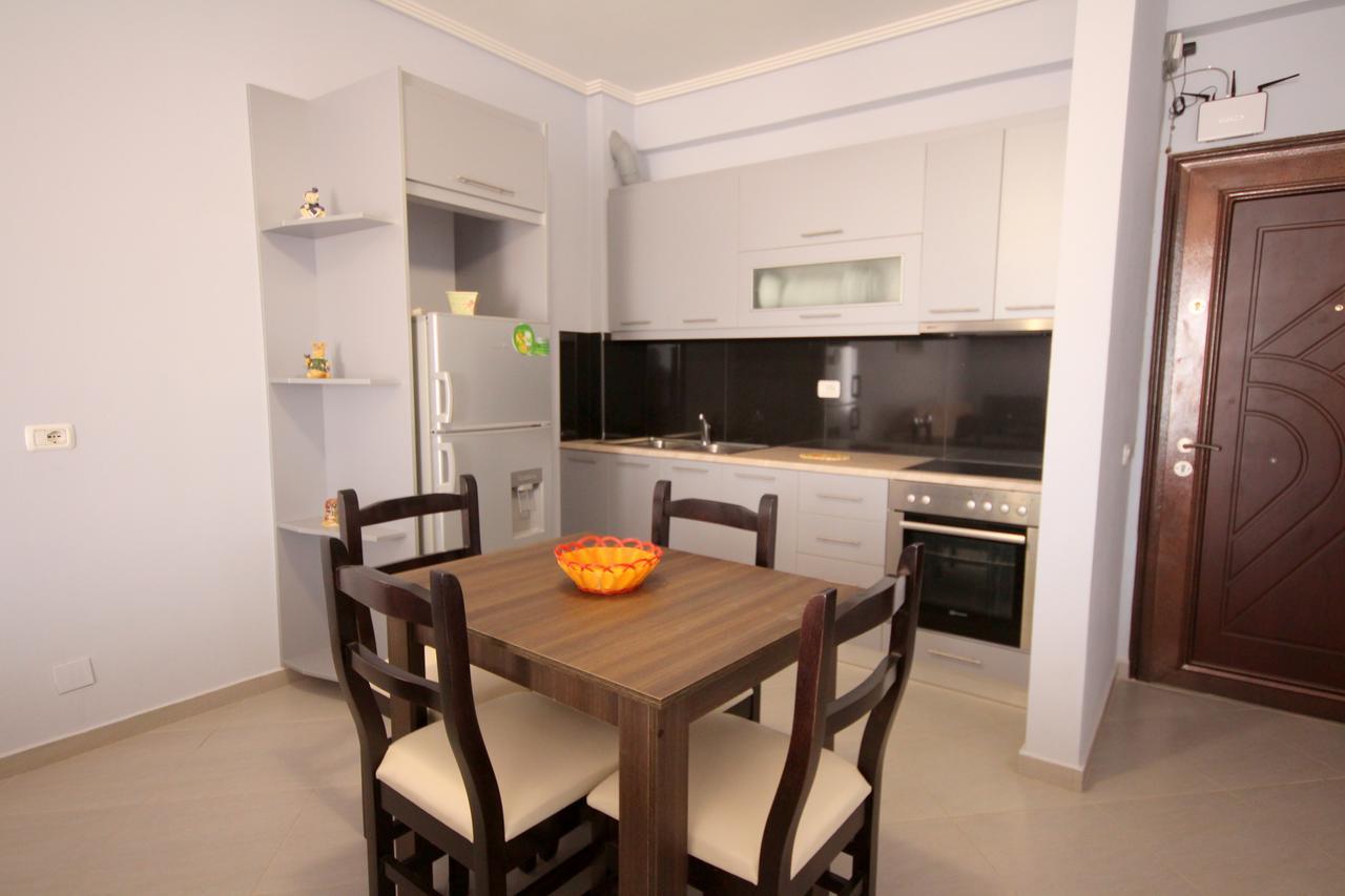 סרנדה Ideal Holiday Apartments מראה חיצוני תמונה
