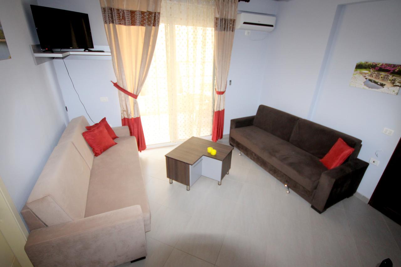 סרנדה Ideal Holiday Apartments מראה חיצוני תמונה