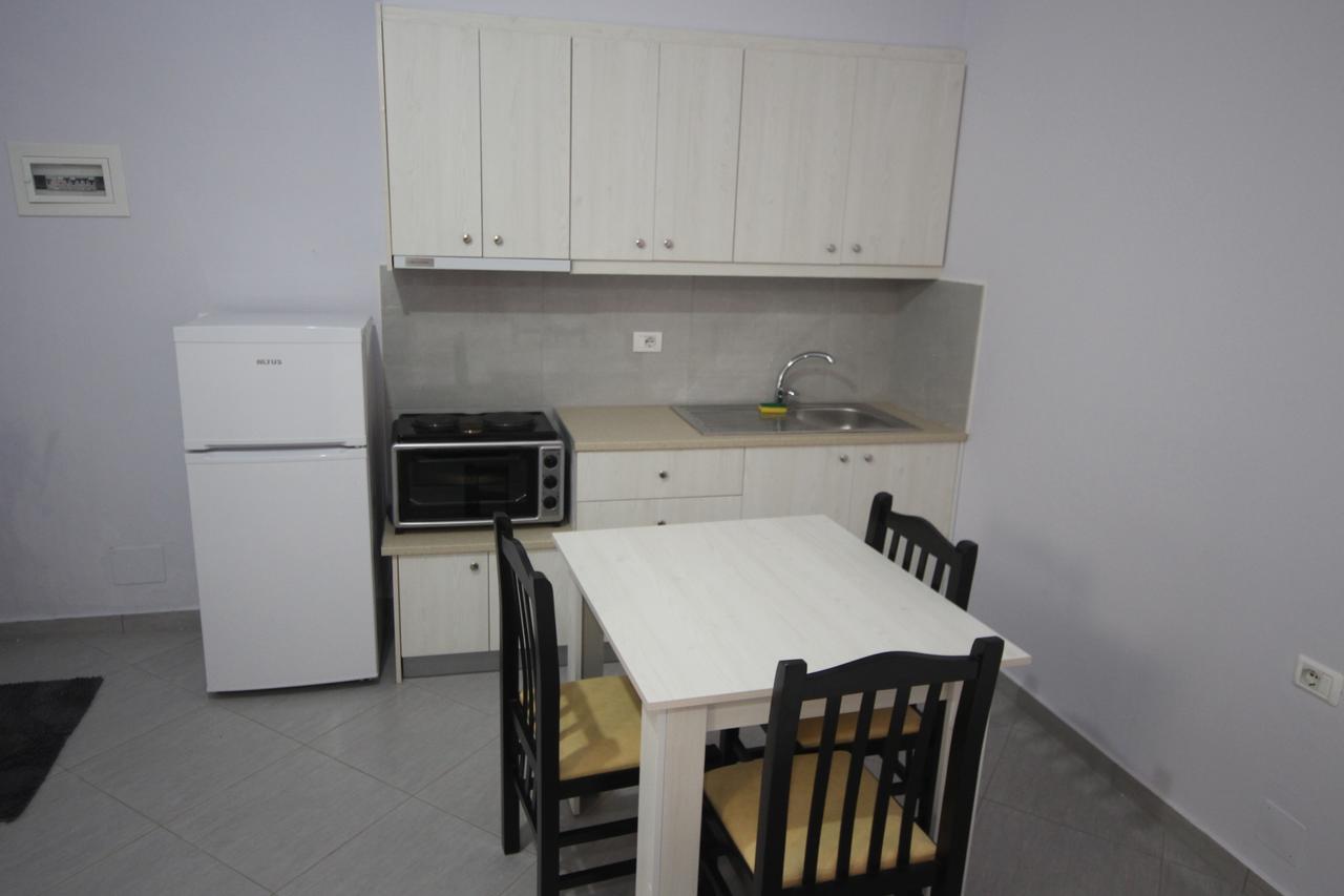 סרנדה Ideal Holiday Apartments מראה חיצוני תמונה